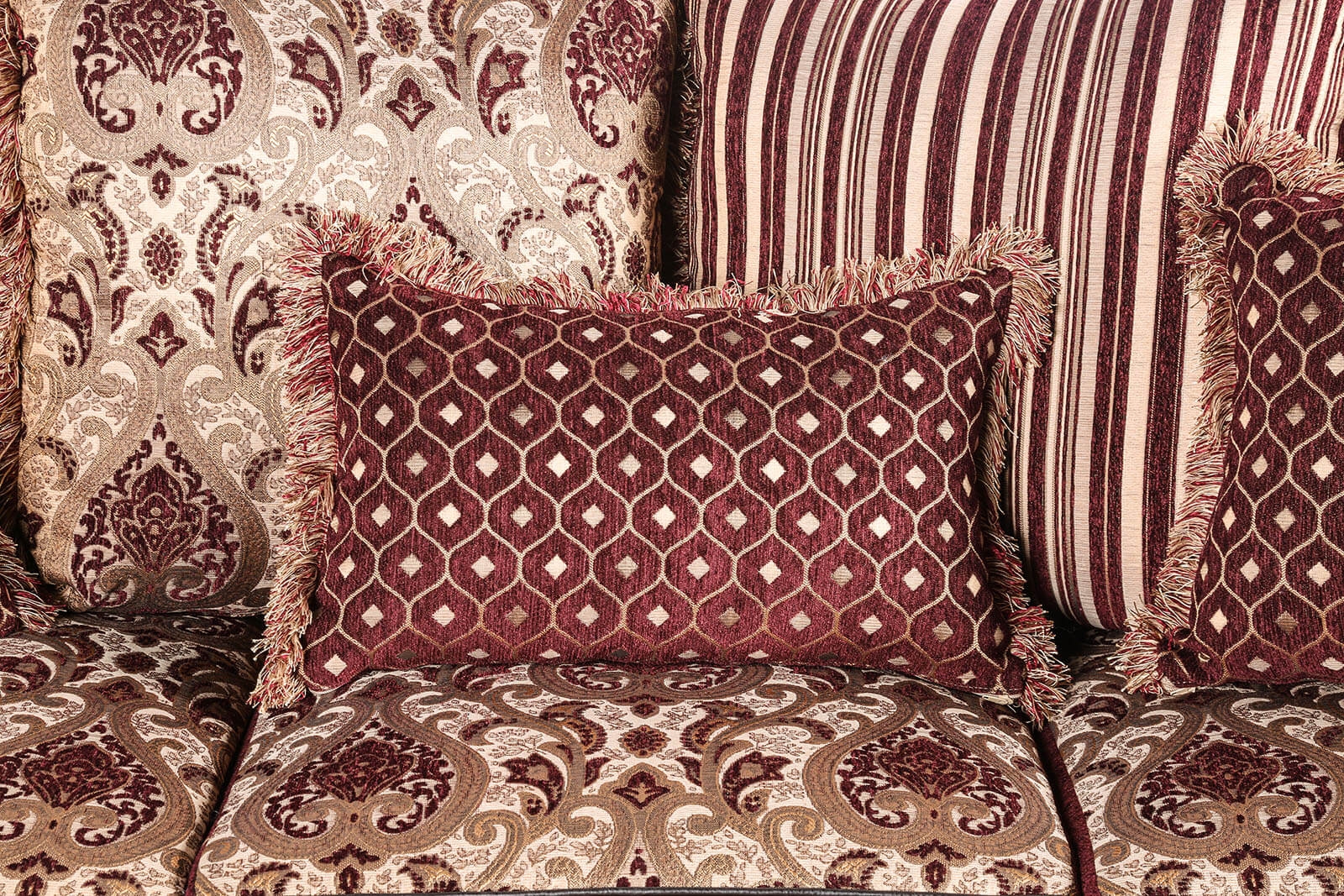 Franklin Chenille Fabric/Leatherette/Wood Sofa
