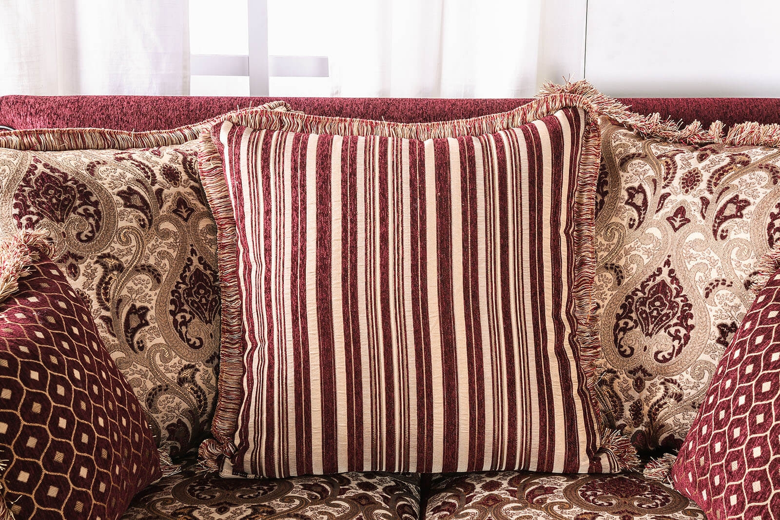 Franklin Chenille Fabric/Leatherette/Wood Sofa