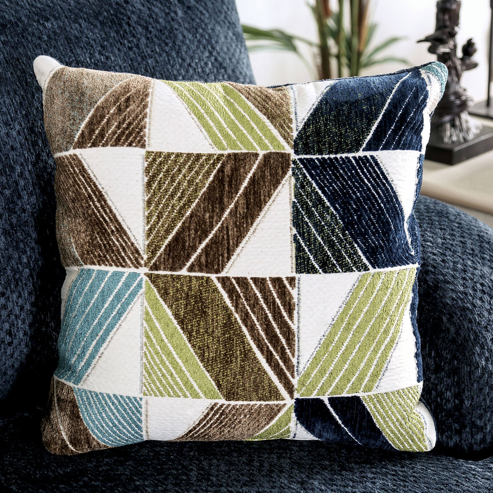 Zayla Chenille Fabric Loveseat