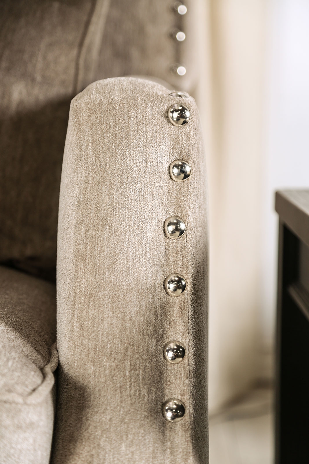 Hendon Fabric Loveseat