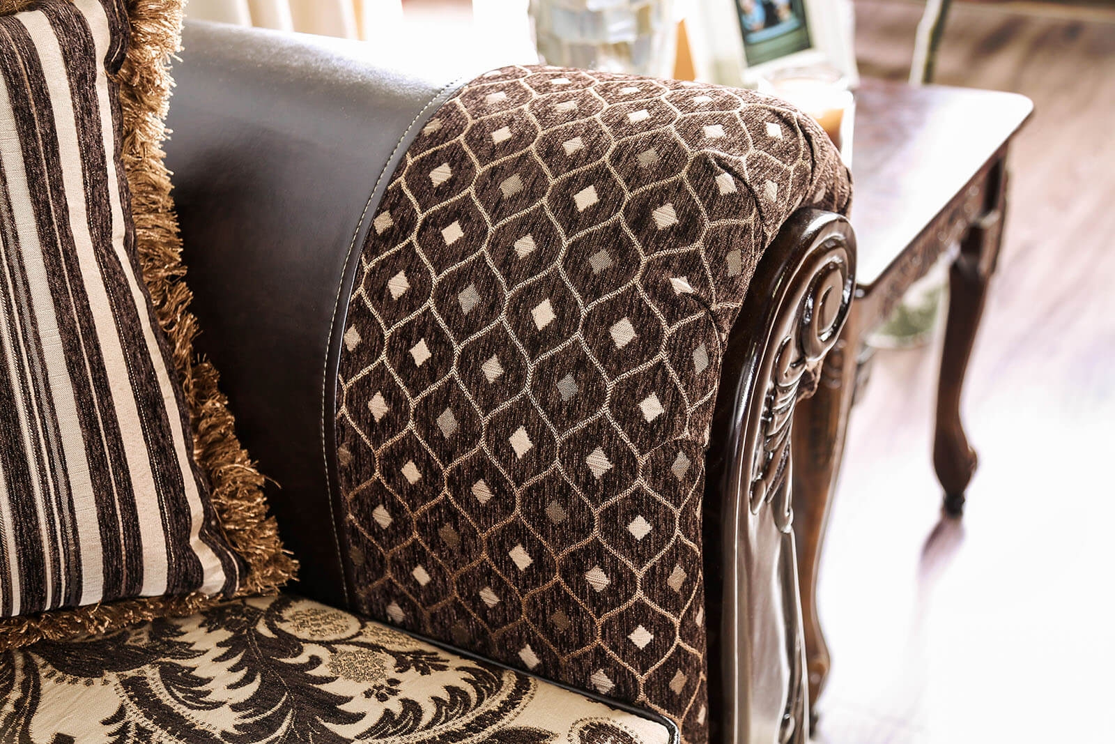 Quirino Fabric/Leatherette/Wood Loveseat