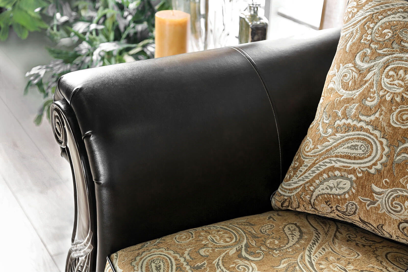 Aislynn Fabric/Leatherette Loveseat