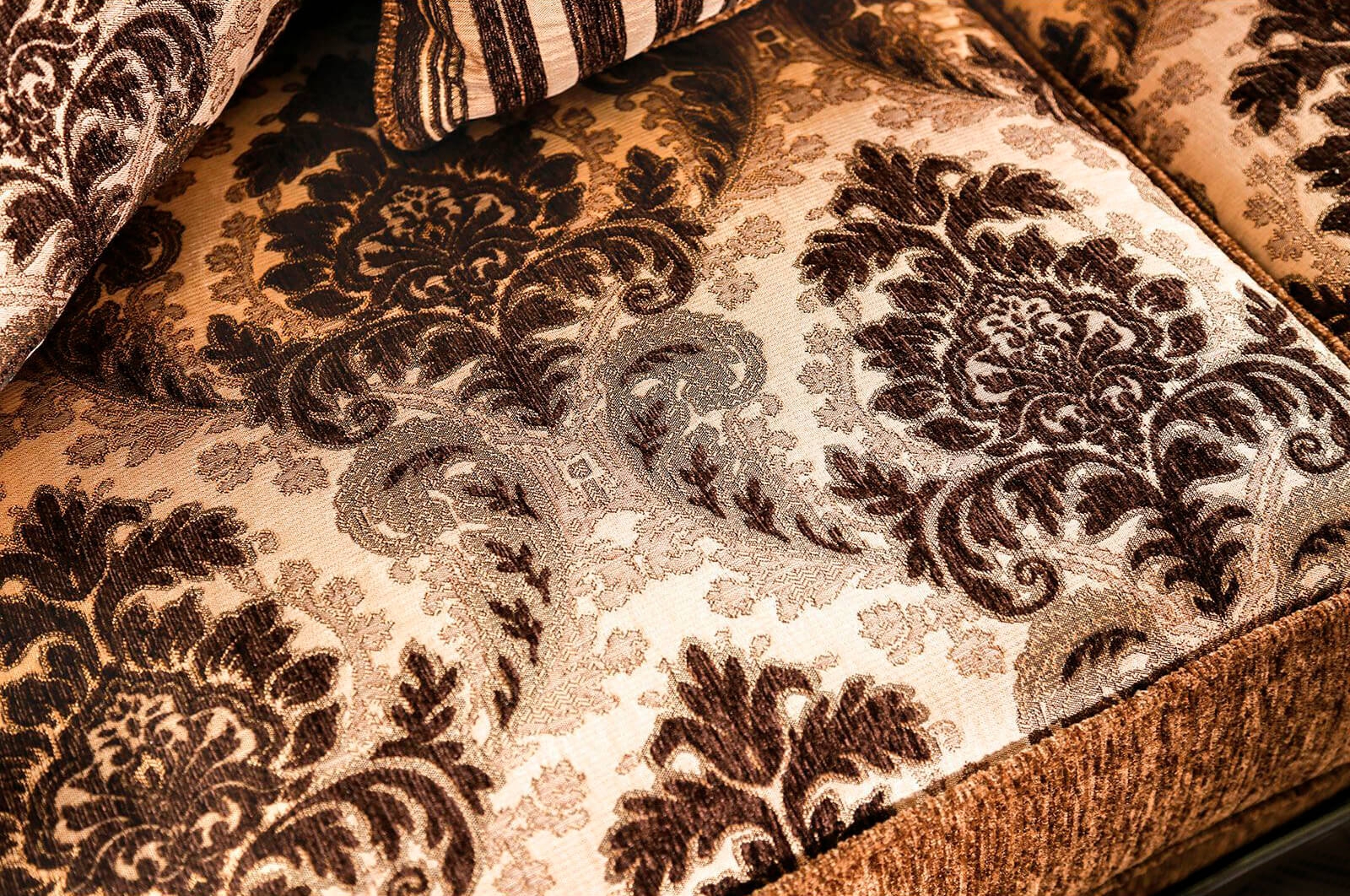 Tilde Chenille Fabric/Leatherette Sofa