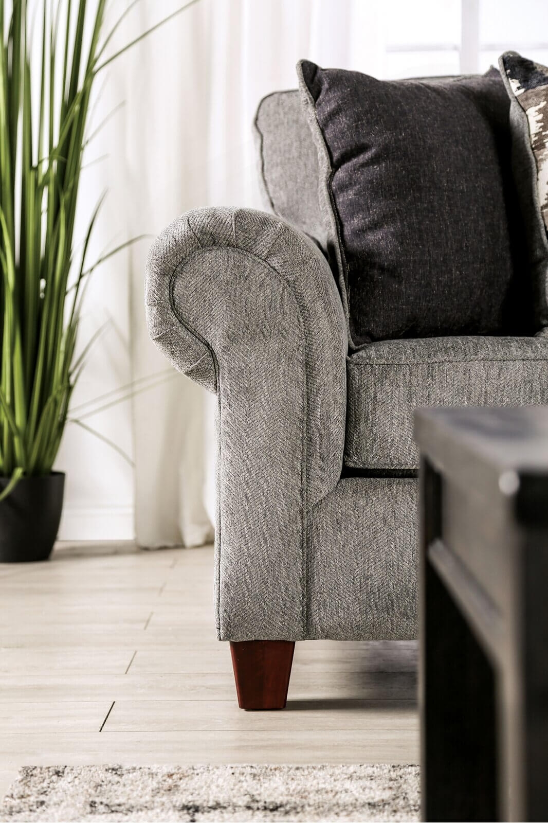 Delgada Chenille Fabric Sofa