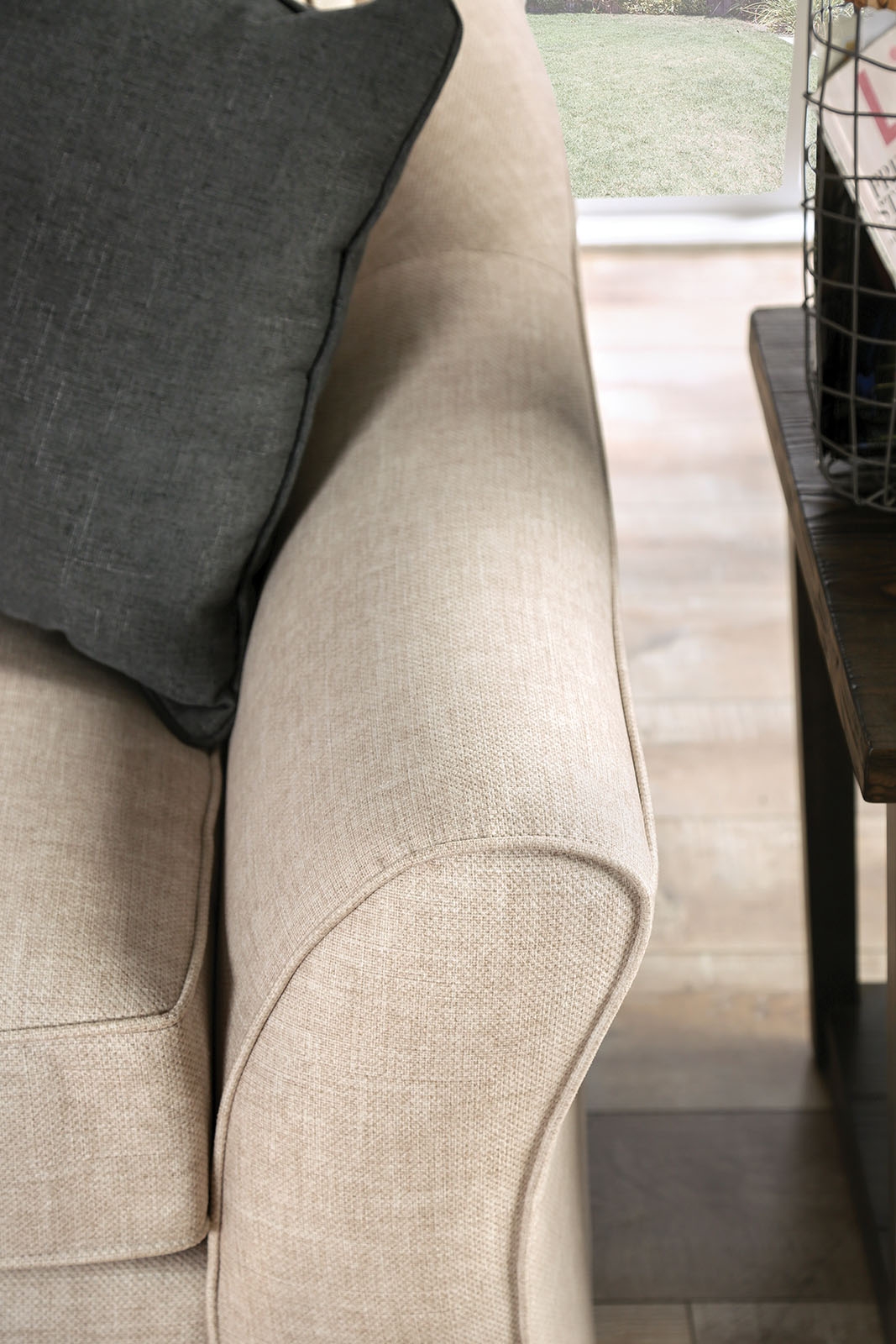 Jarrow Linen Fabric Loveseat