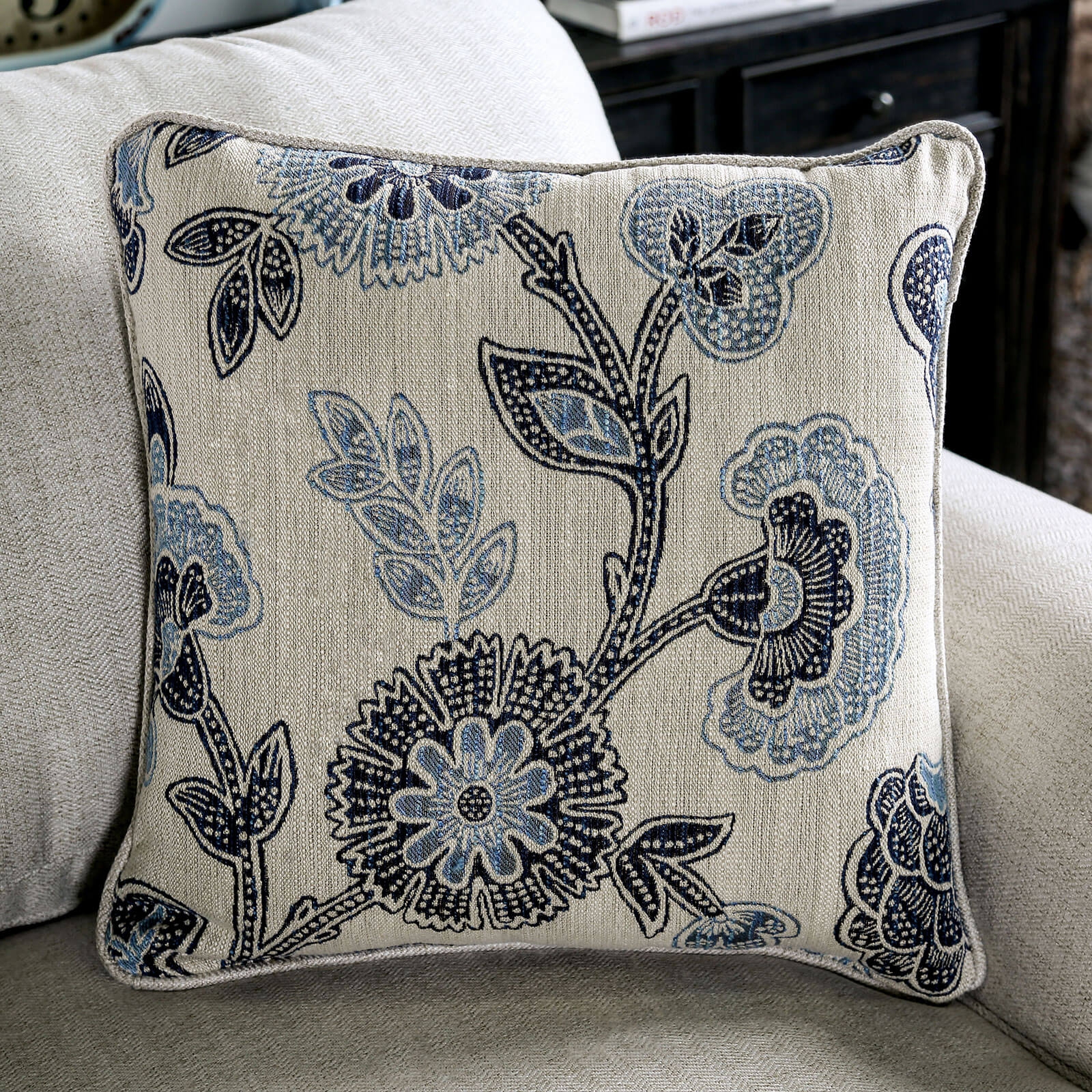 Nash Fabric Living Room Set