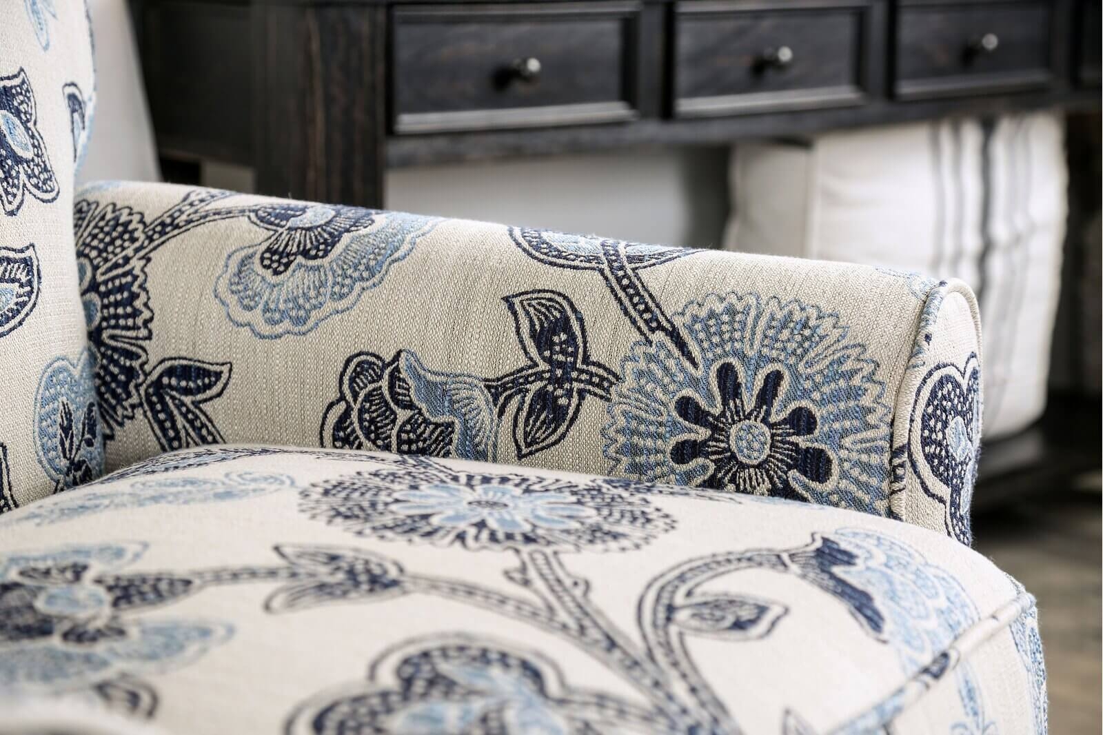 Nash Fabric Living Room Set