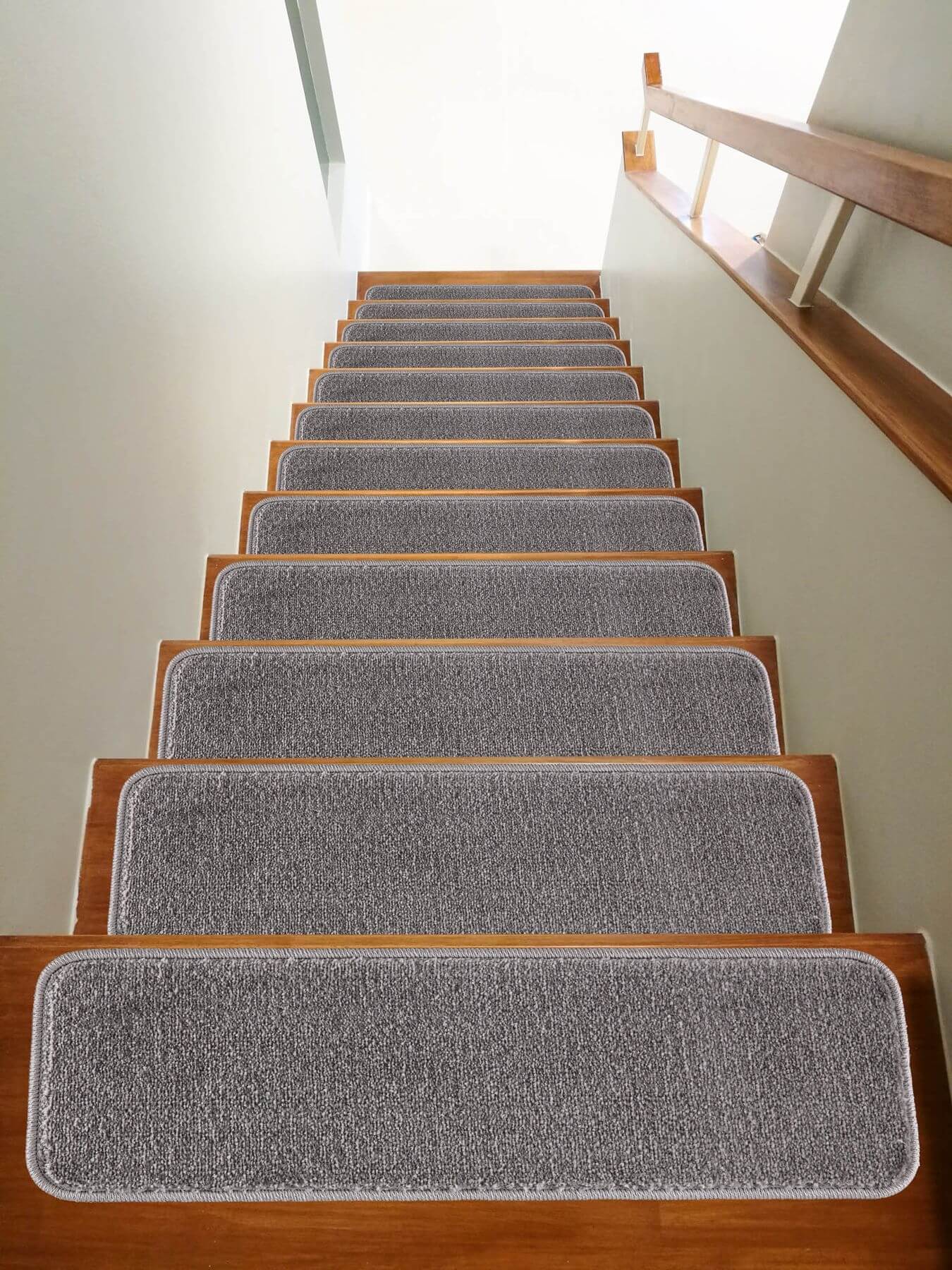 Solo SO01-103 Stair Treads 8.5" x 26" Rug (Set of 13)
