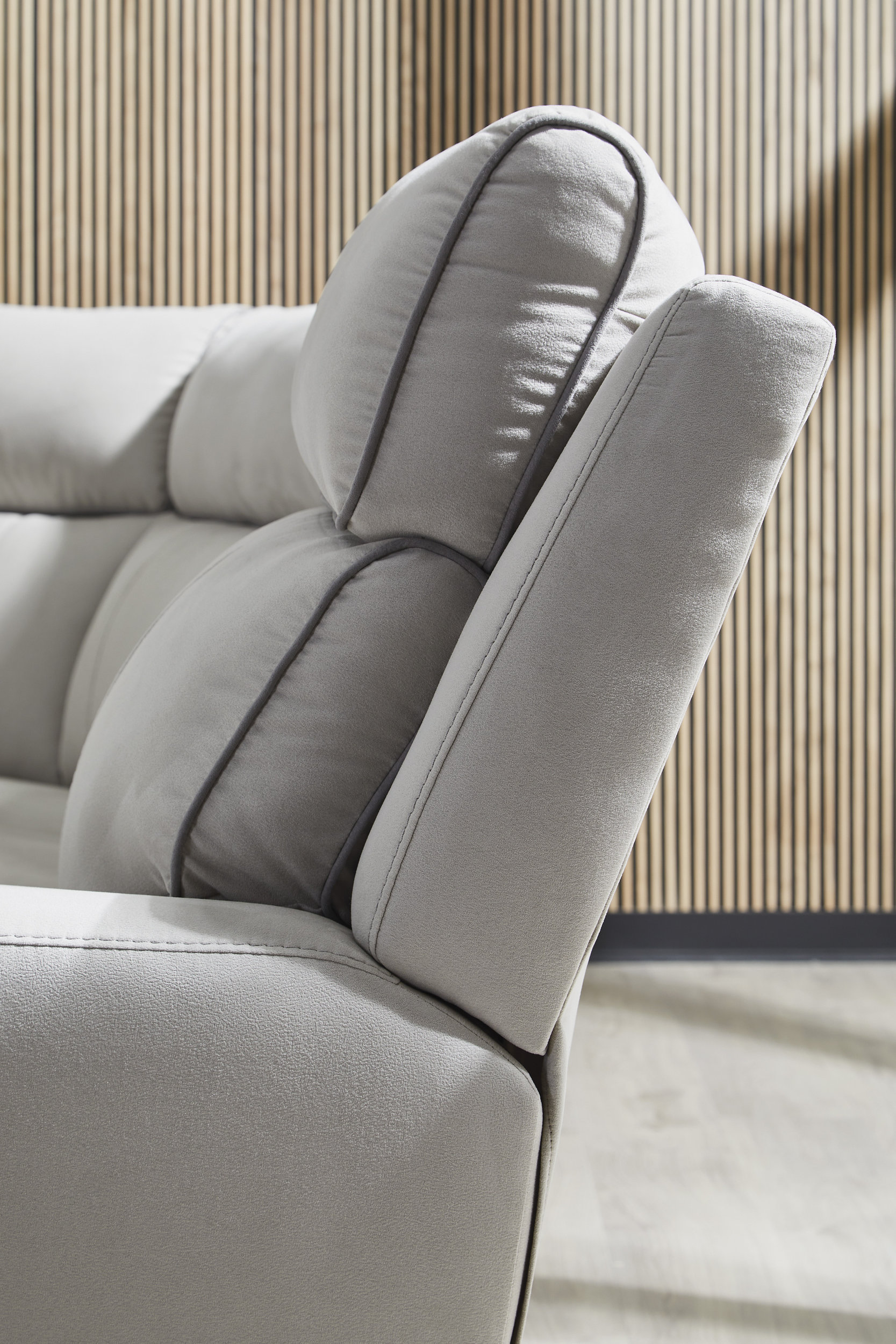 Social Pointe 2-Piece Polyester Modular Reclining Loveseat