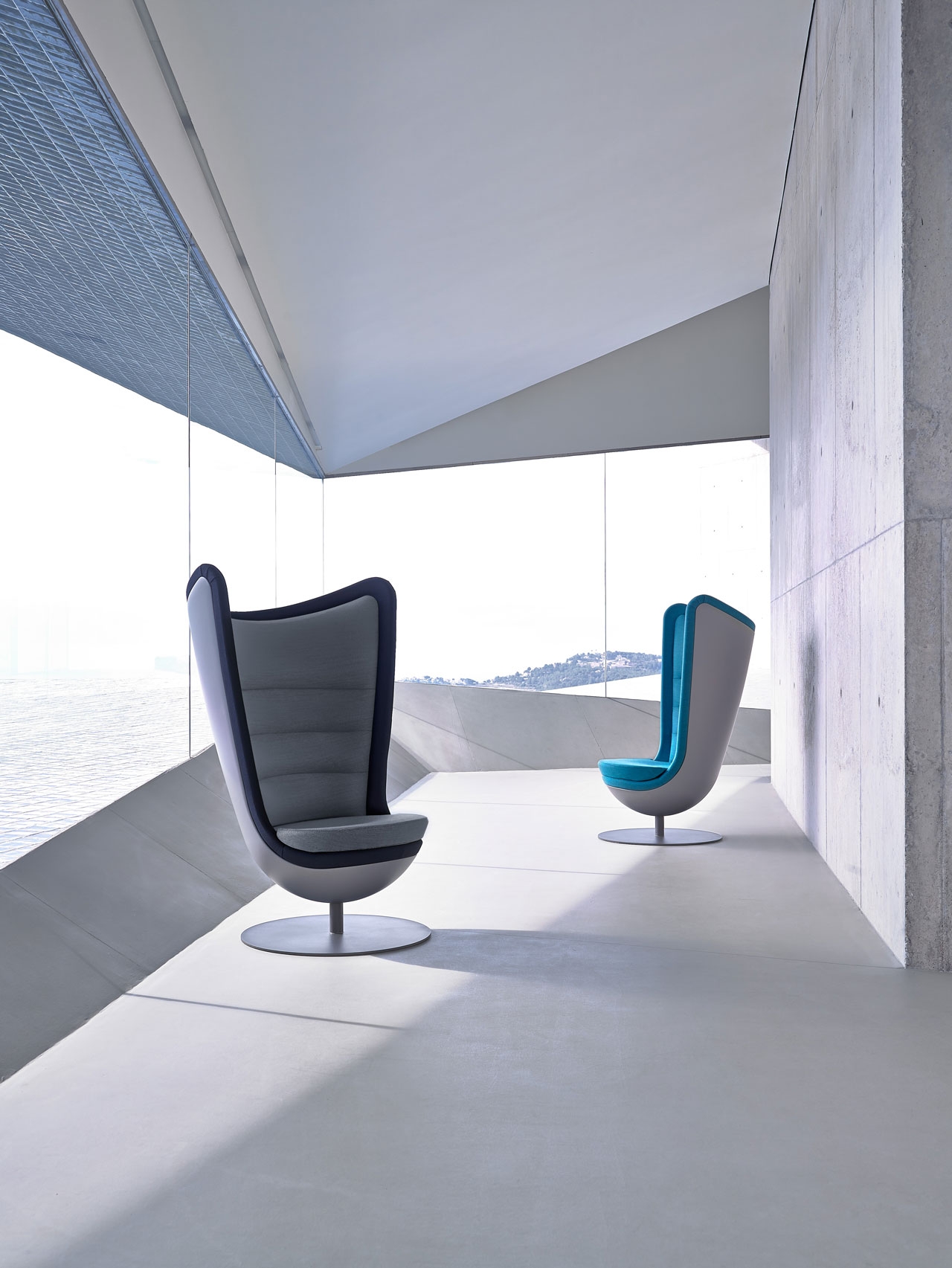 Badminton Lounge Office Swivel Soft Chair