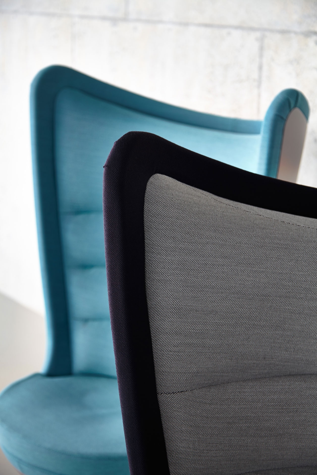 Badminton Lounge Office Swivel Soft Chair