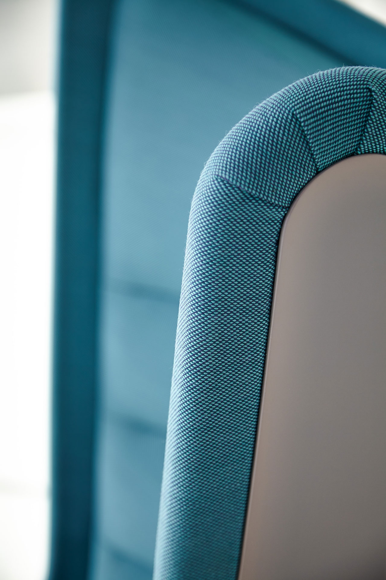 Badminton Lounge Office Swivel Soft Chair, Monocolor