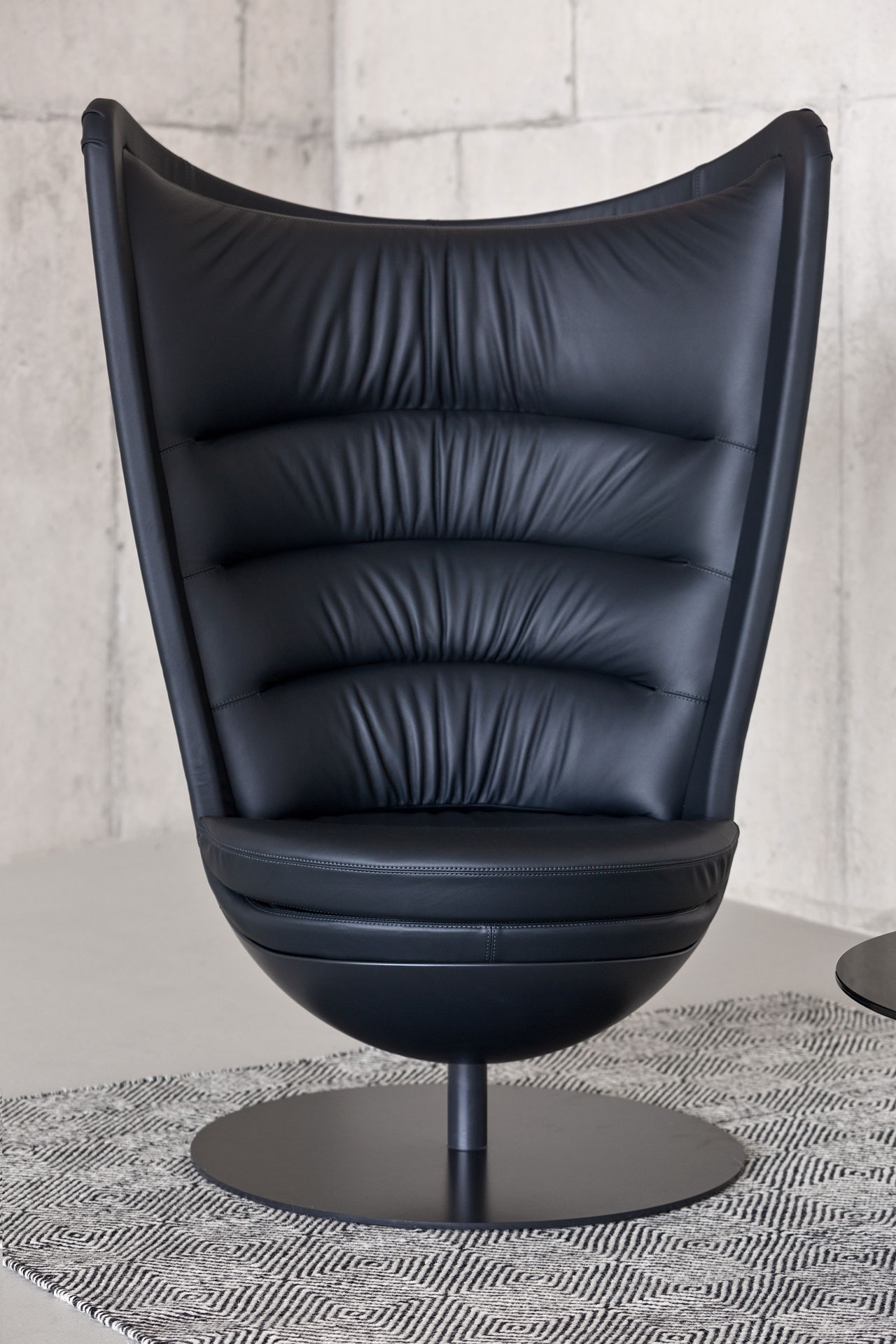 Badminton Lounge Office Swivel Soft Chair, Monocolor