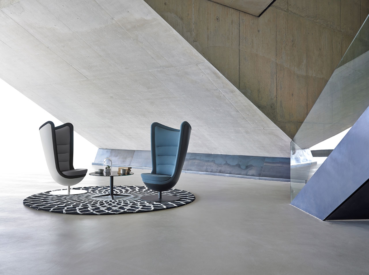 Badminton Lounge Office Swivel Soft Chair