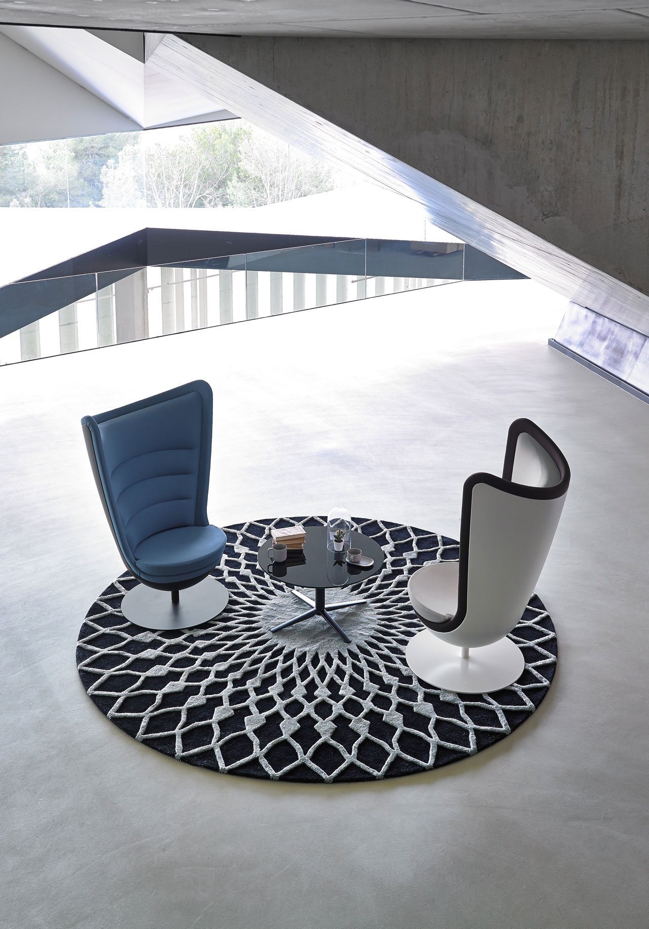 Badminton Lounge Office Swivel Soft Chair