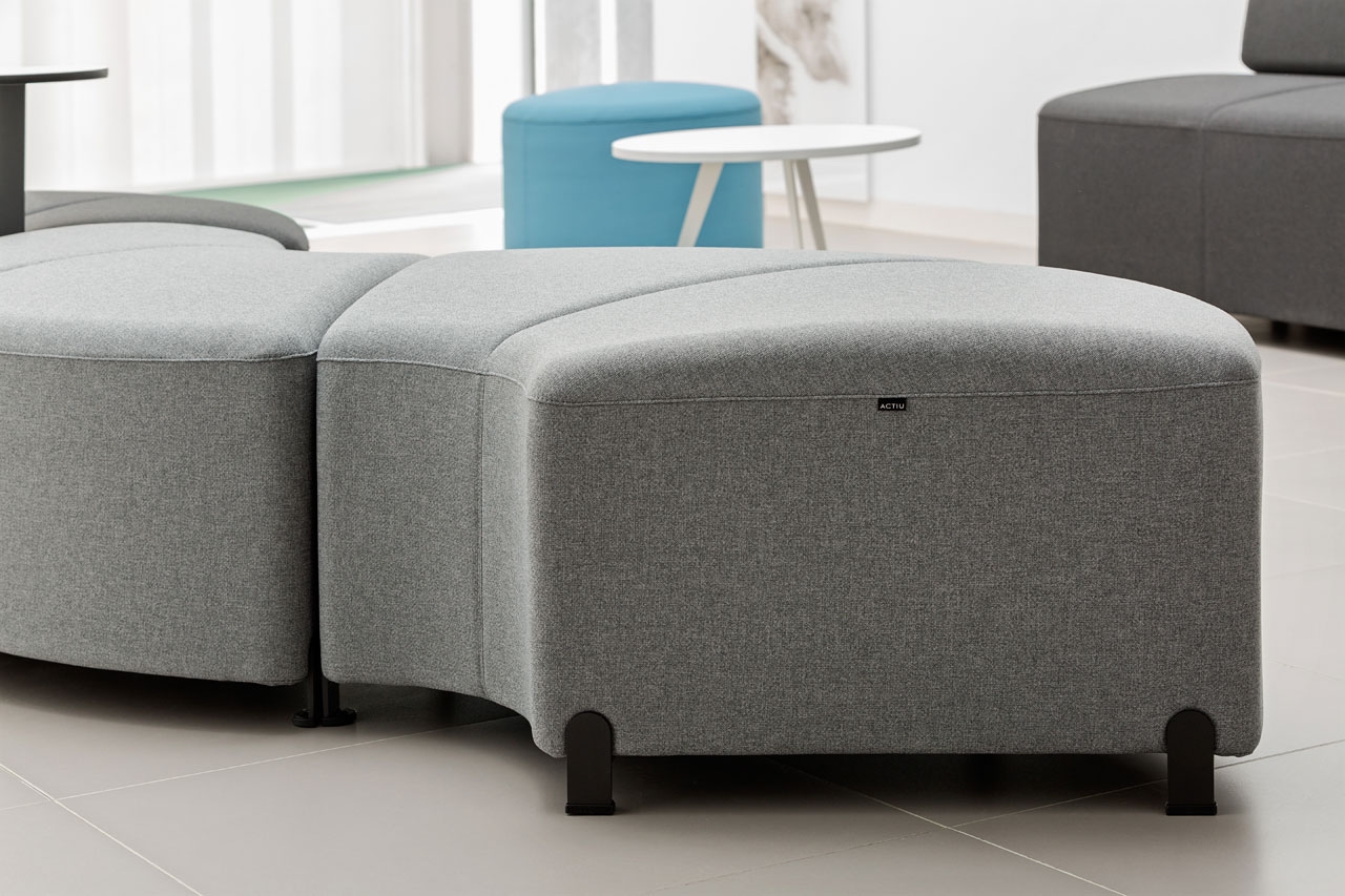 ACTIU bend modular soft seating adapts for work
