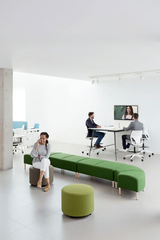 Bend Fabric Round Pouf