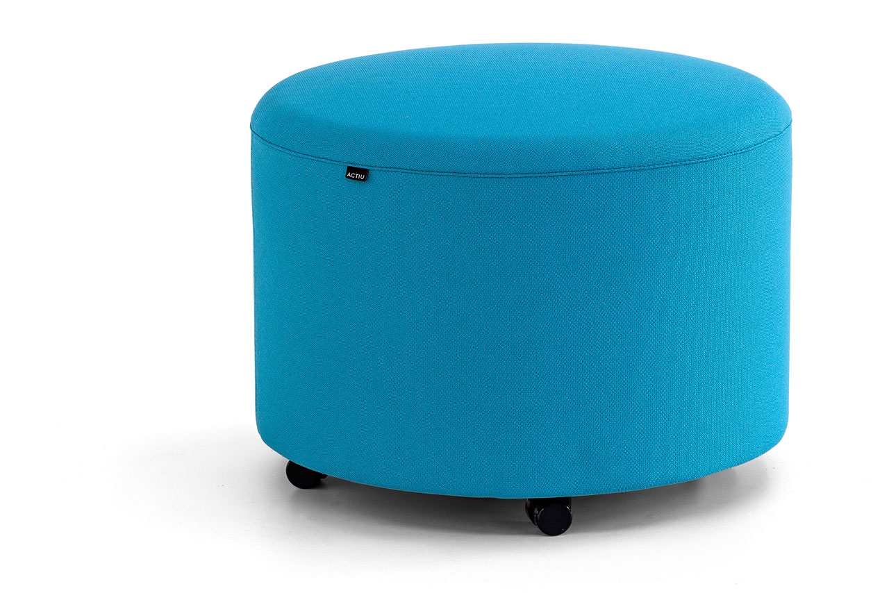 BEND Fabric pouf with castors By ACTIU 
