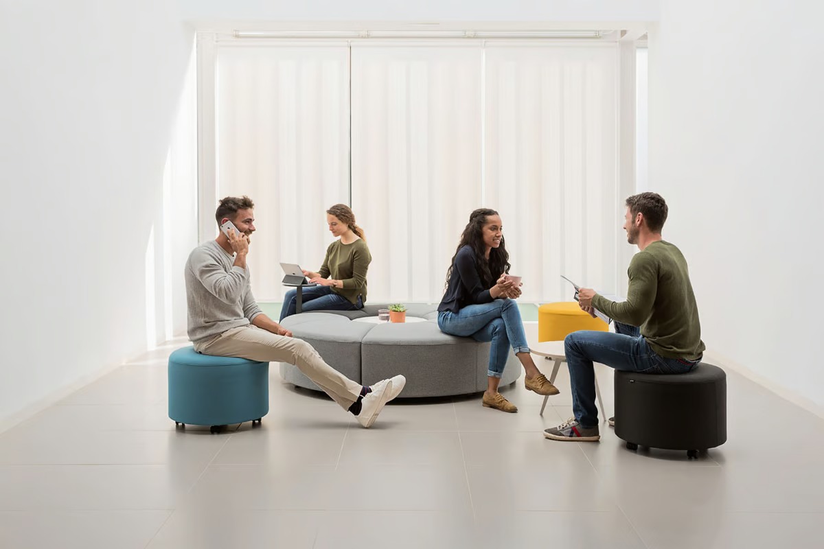 Bend Fabric Round Pouf