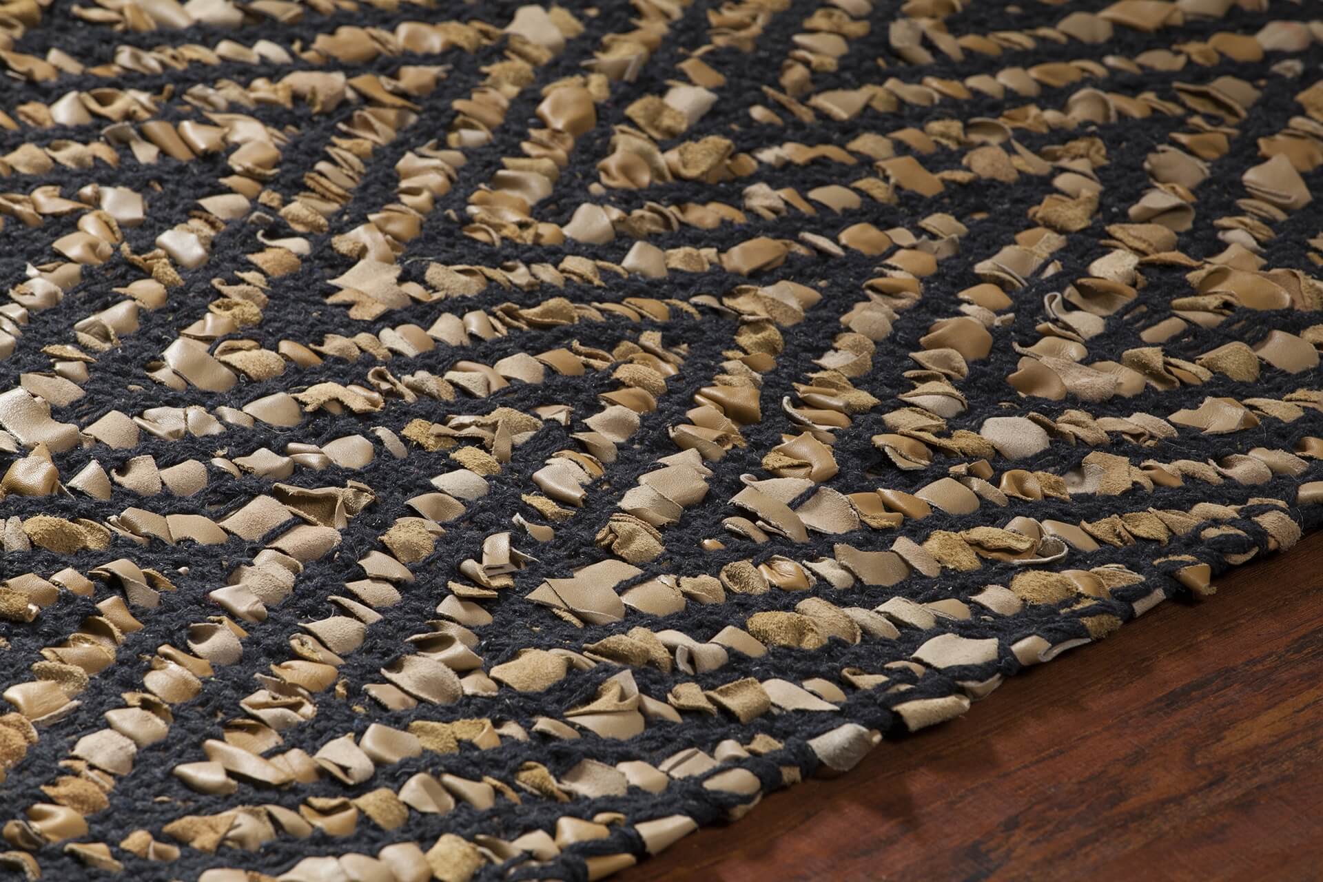 Sora Leather Rectangular Handmade Rug, 5' x 7'6"