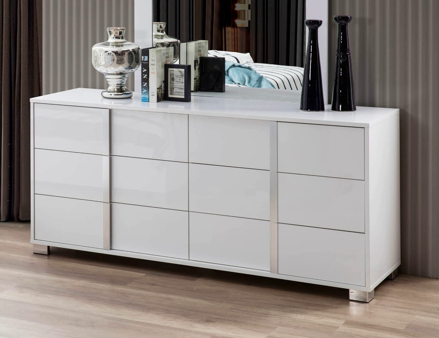 Roma Glossy Dresser