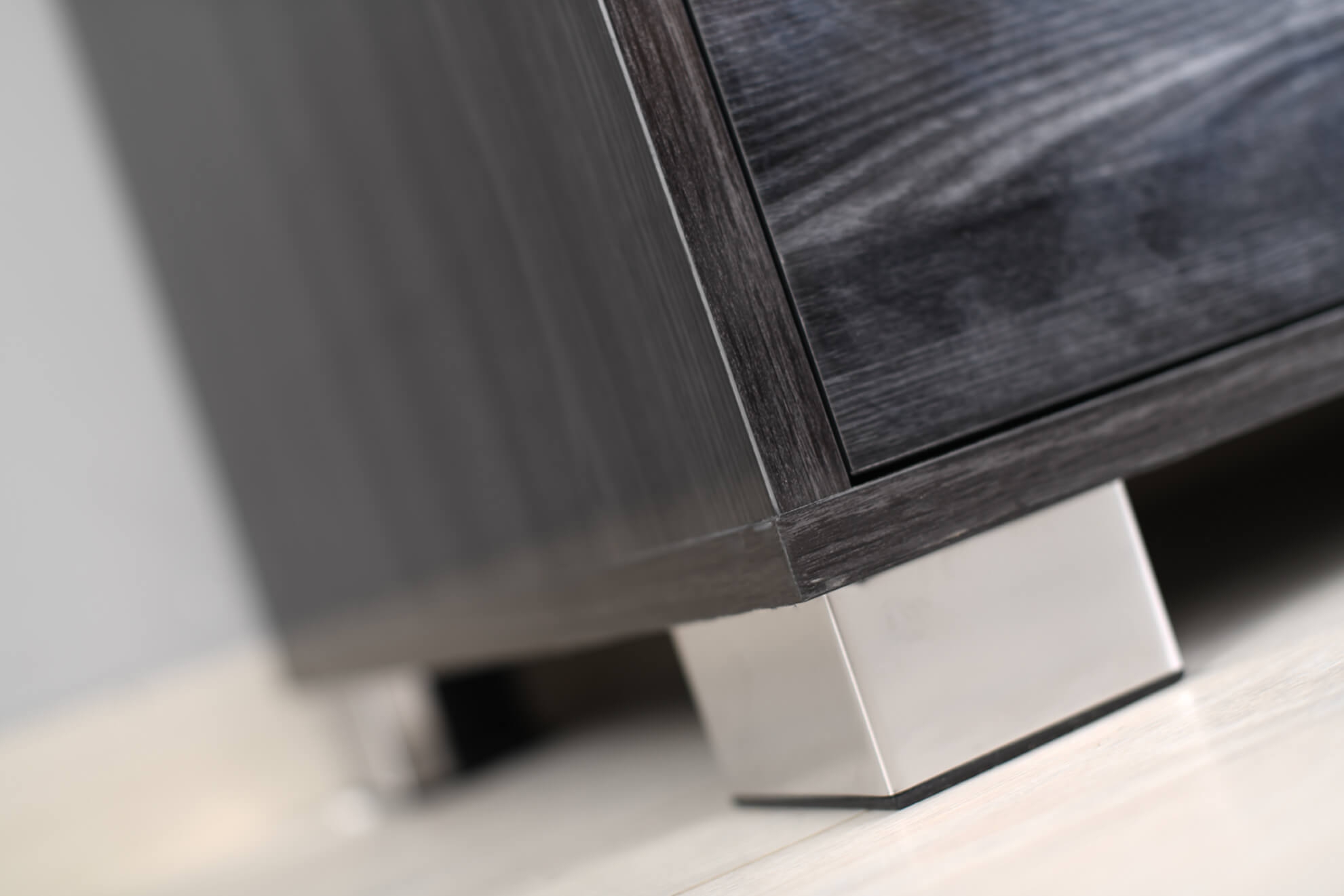 Roma Glossy Left Nightstand