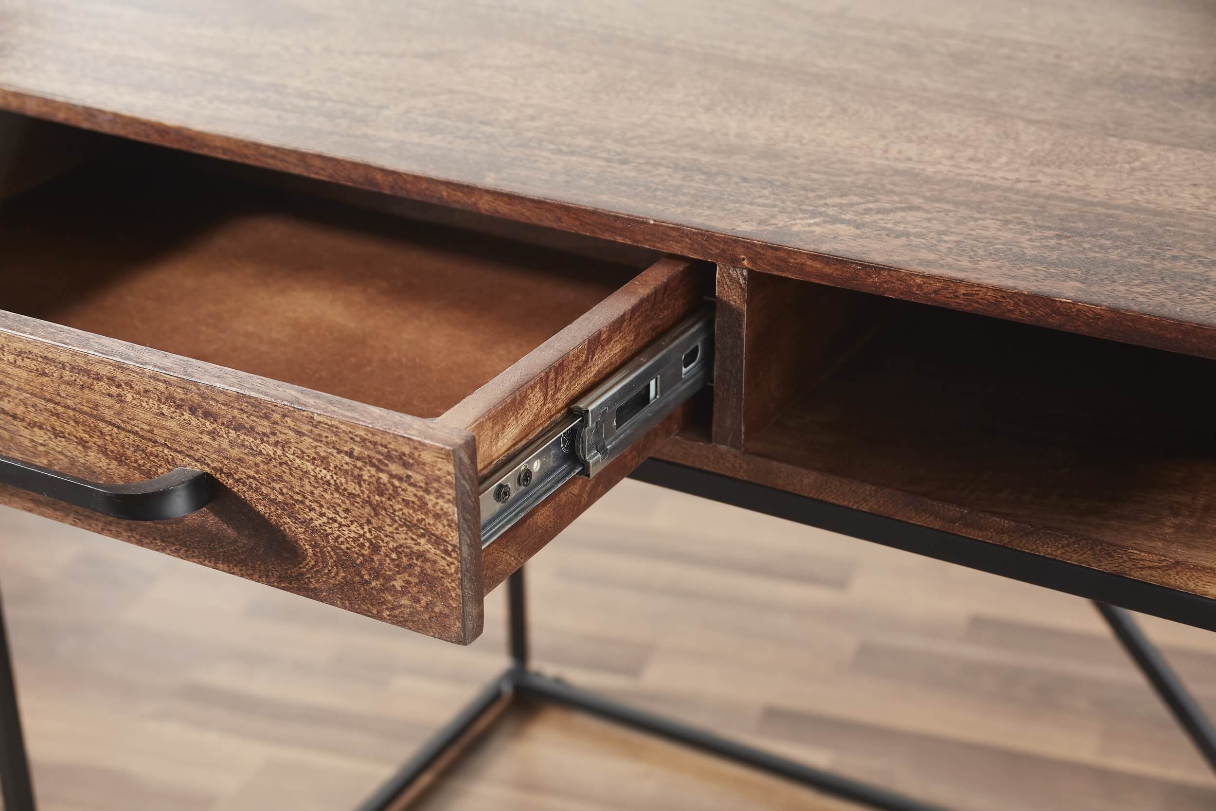 Stow Office Desk