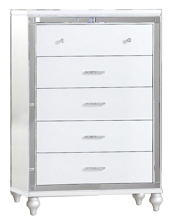Valentino Chest in White