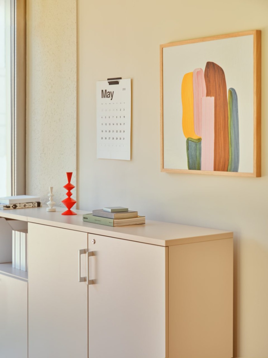 Standard Office W47.2" Storage Cabinet w/2 Lockable Doors