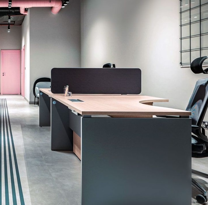 OGI_V Radial Office Desk