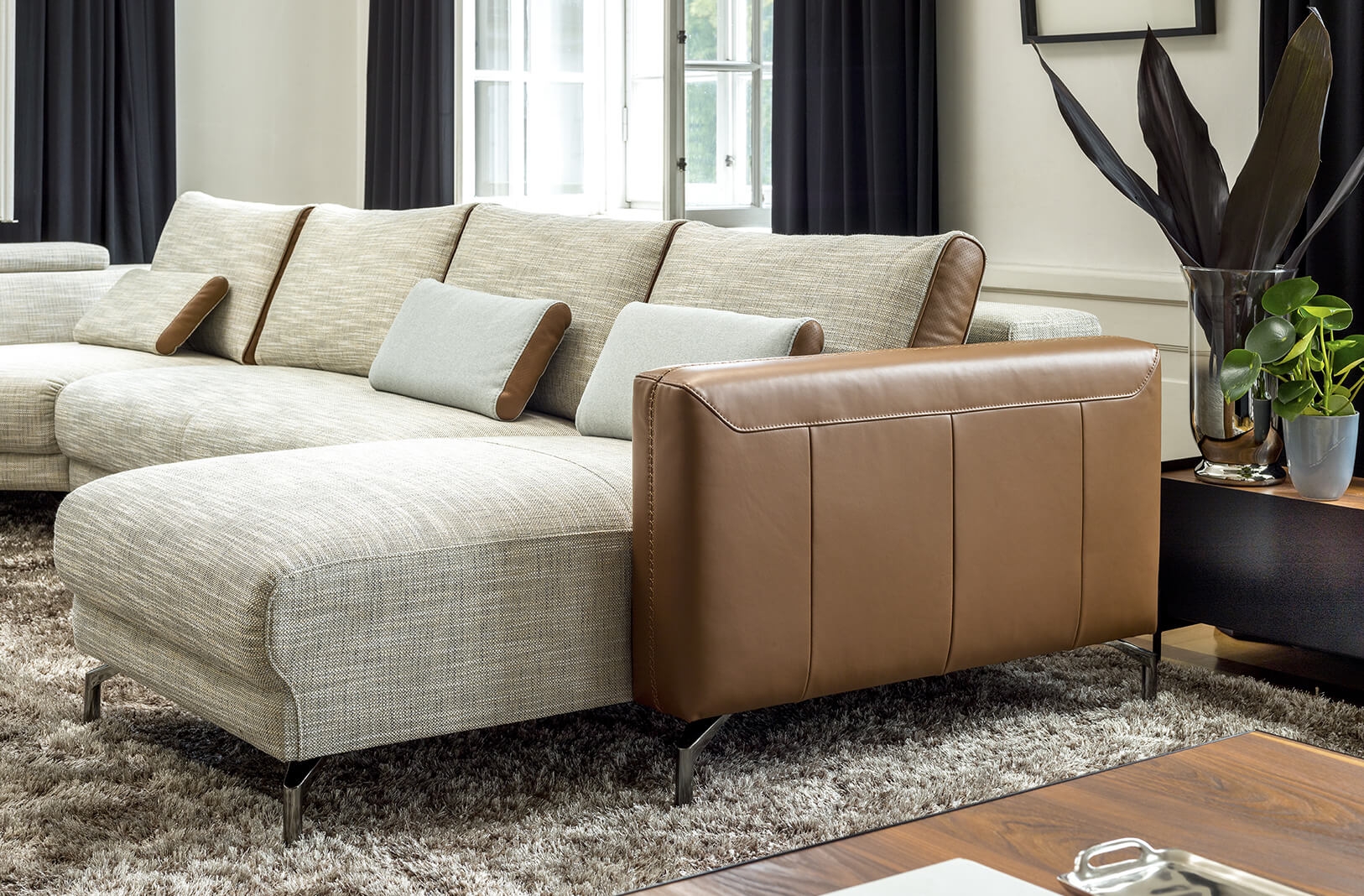 Stuttgart Fabric/Leather U-Shaped Sectional