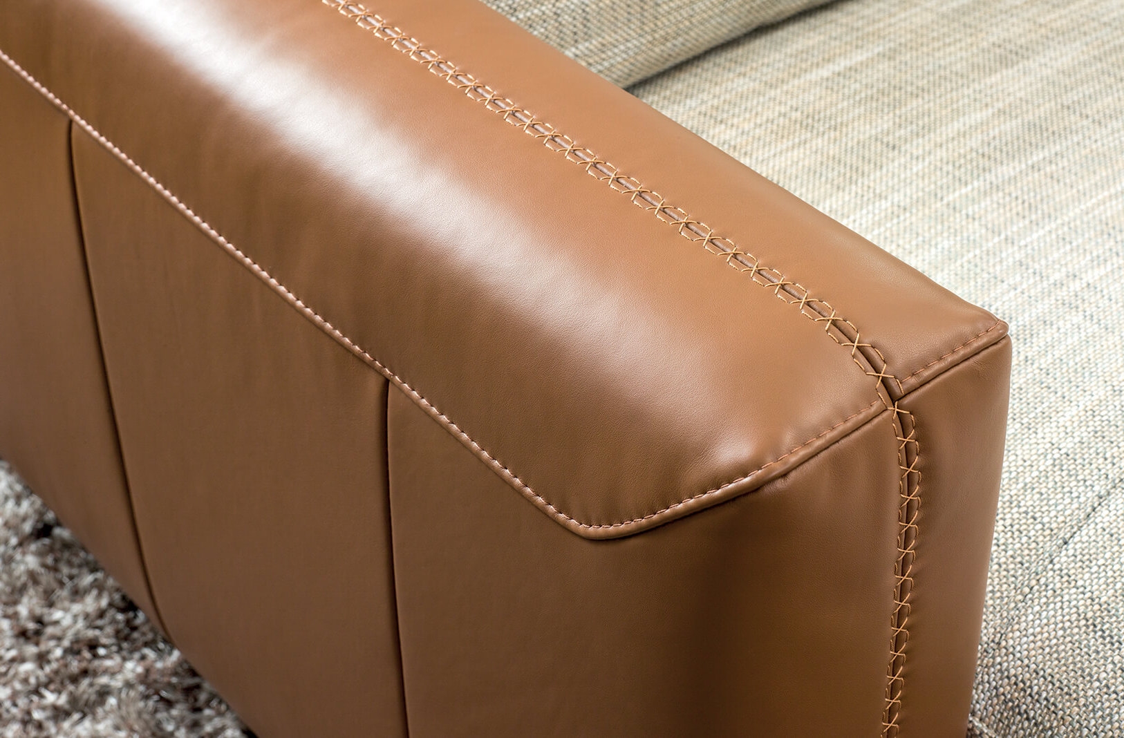 Stuttgart Fabric/Leather U-Shaped Sectional, Right Facing Chaise