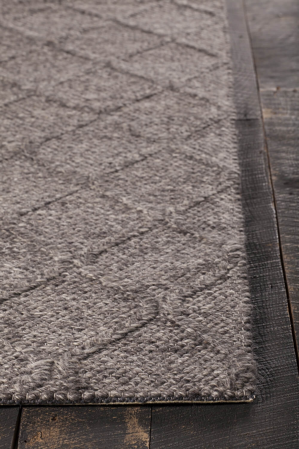 Sujan Wool/Viscose Rectangular Handmade Rug, 5' x 7'6"