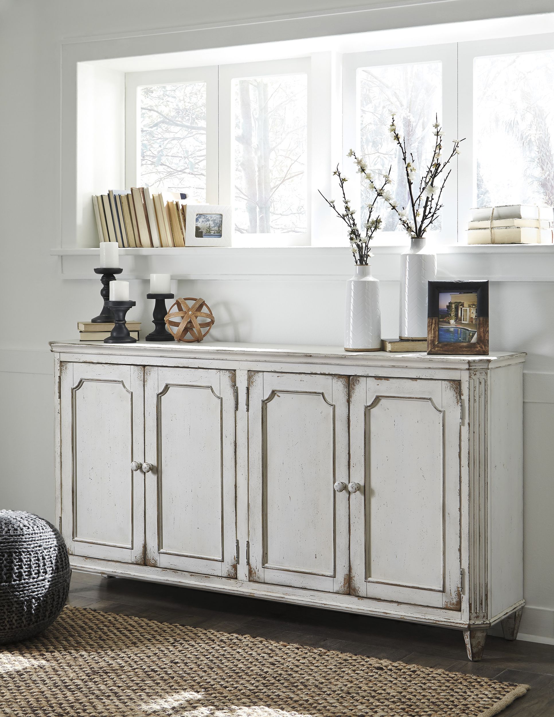 Mirimyn 4-Door Accent Cabinet | Antique White French Style