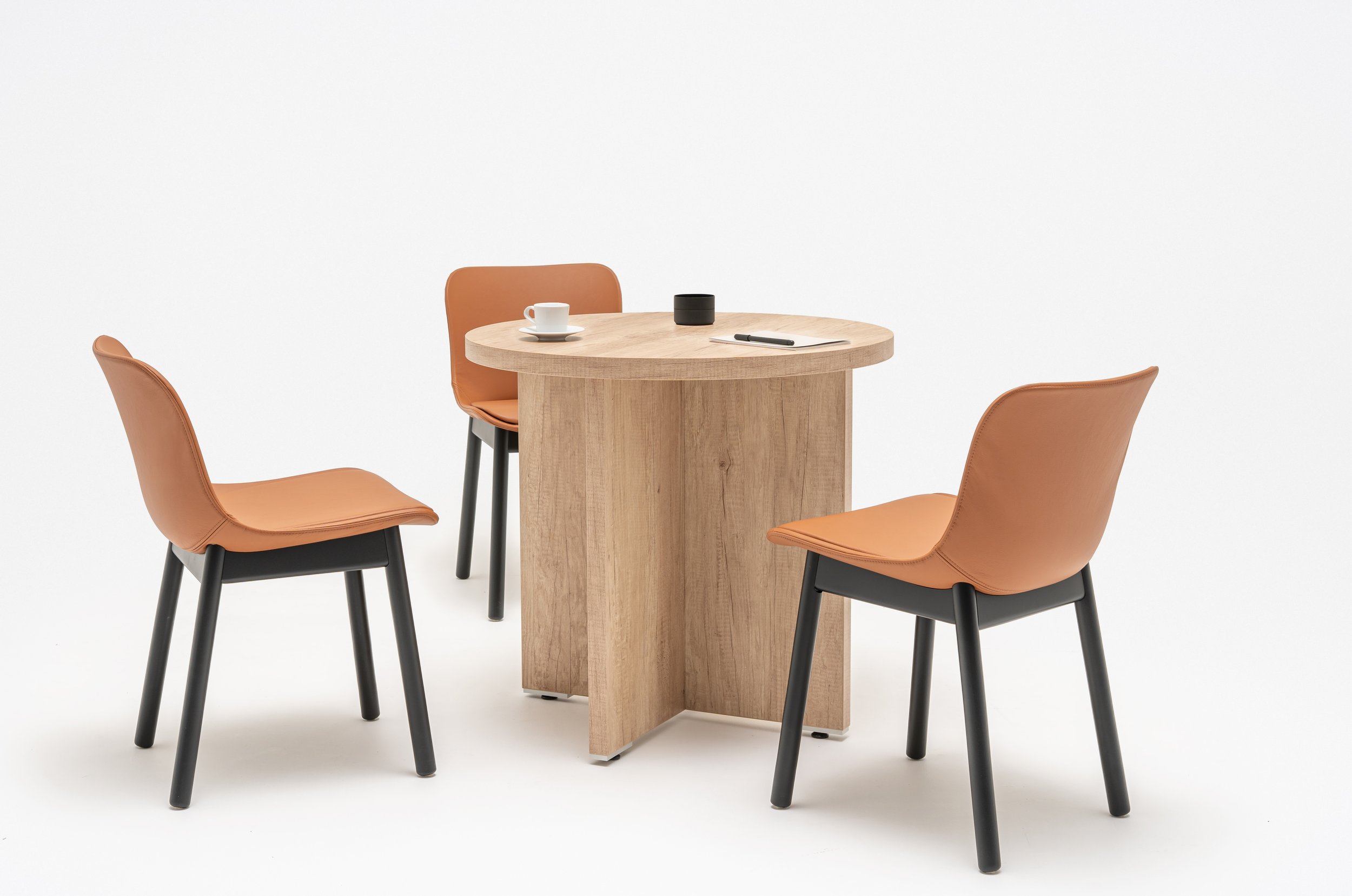 Quando MFC 31 1/2" Round Cafe Table