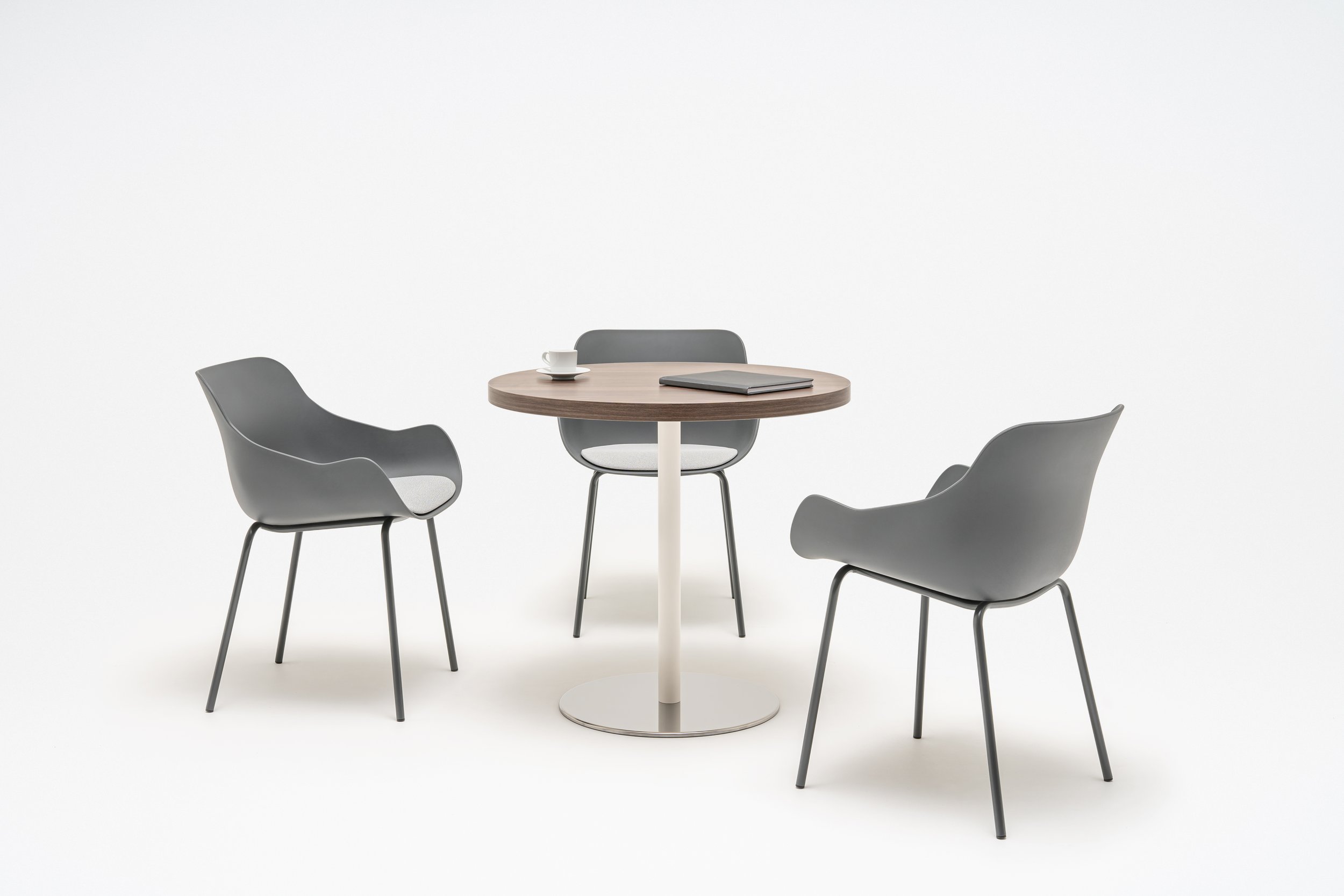Quando MFC Round Coffee Table w/ Metal Disc Base