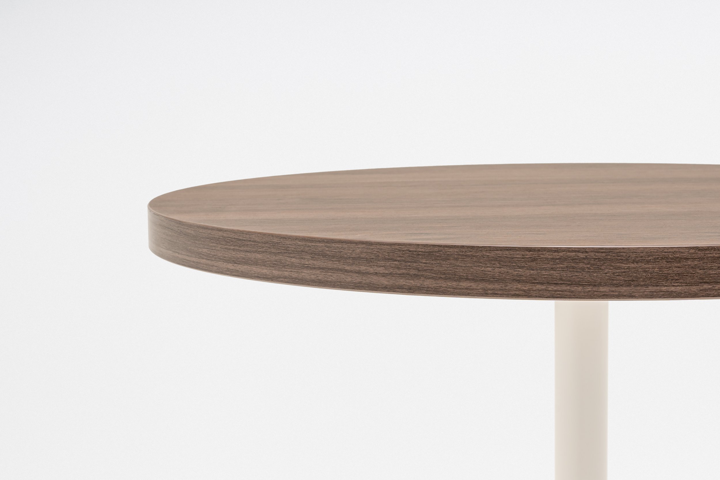 Quando MFC Round Coffee Table w/ Metal Disc Base