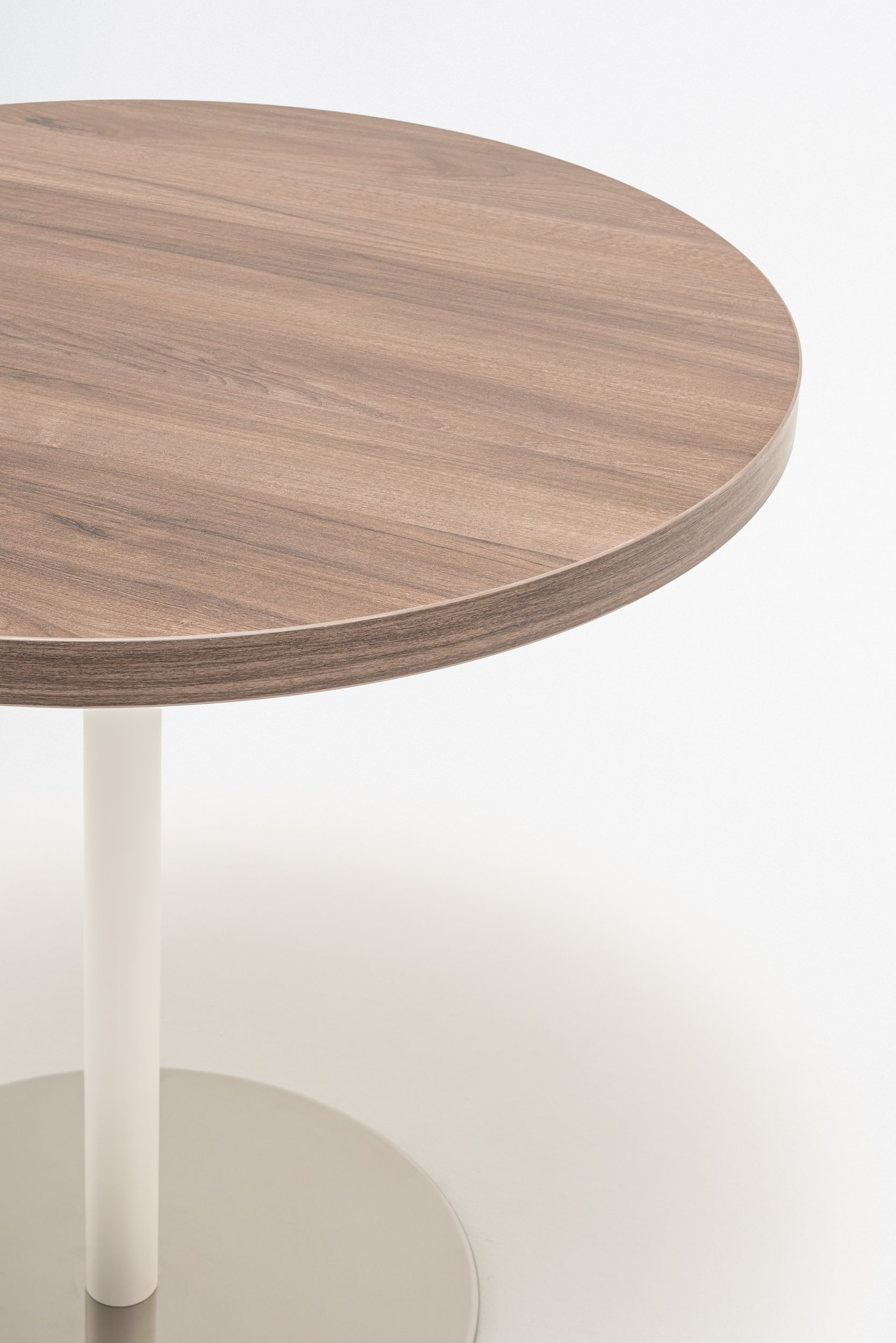 Quando MFC Round Coffee Table w/ Metal Disc Base
