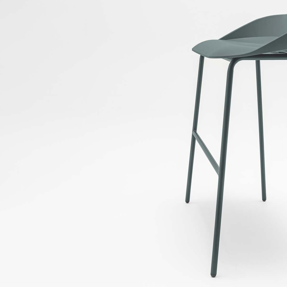 Team Plastic/Metal High Bench