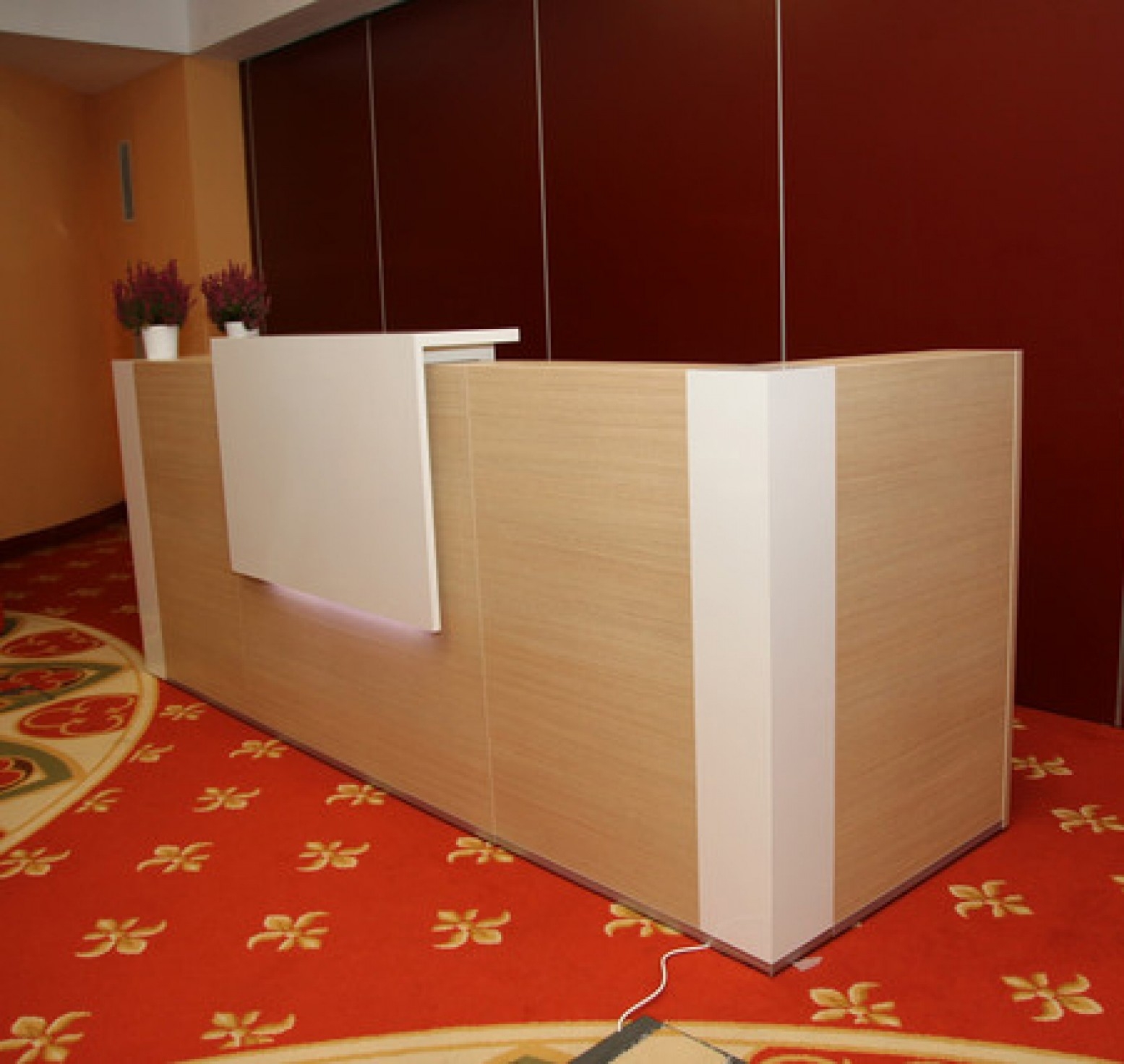 Tera 96" Straight Medium Reception Desk w/LED