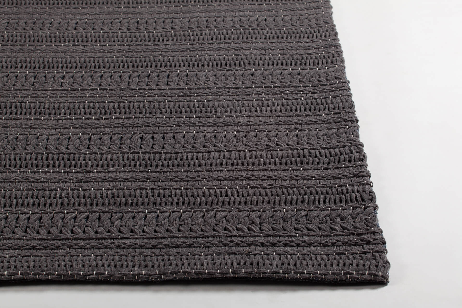 Tia Wool Rectangular Handmade Rug, 5' x 7'6"