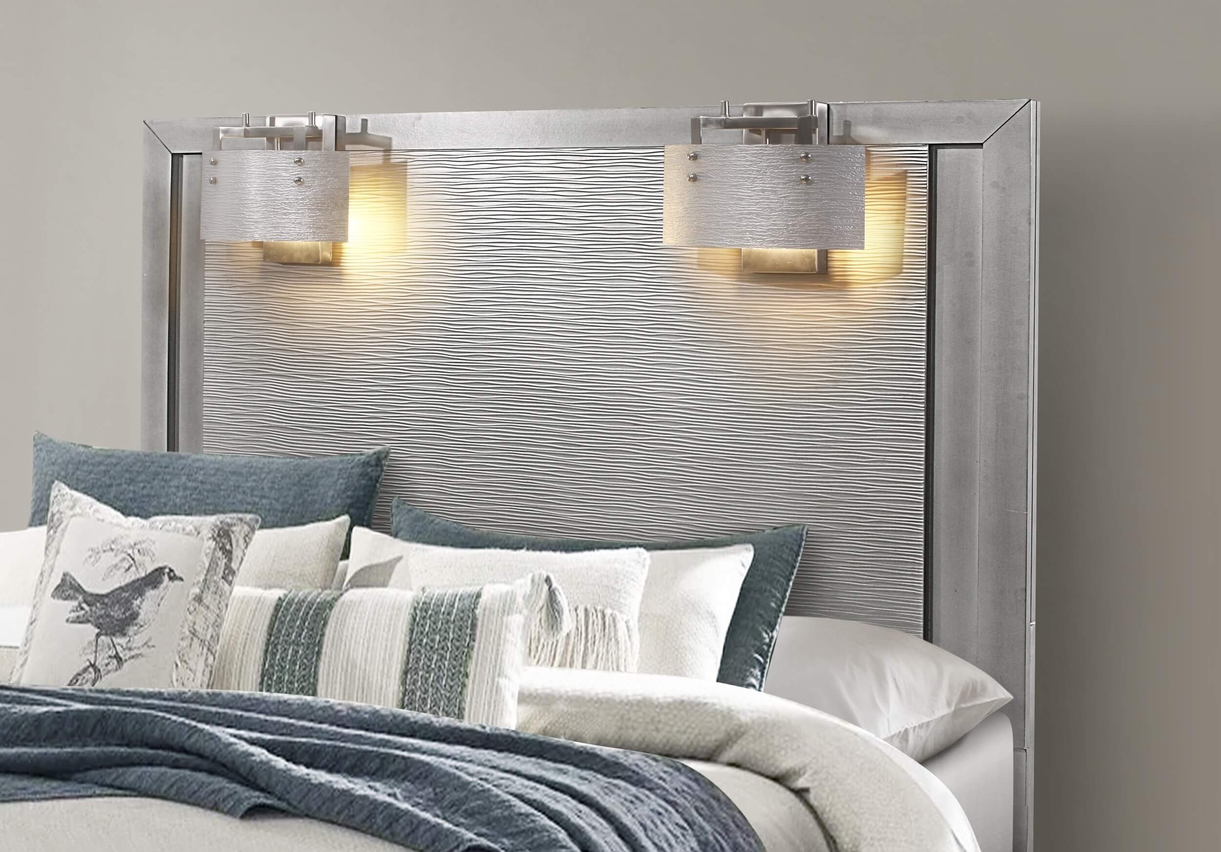Tiffany MDF/Wood Panel Storage Bed w/2 Lamps, King Size