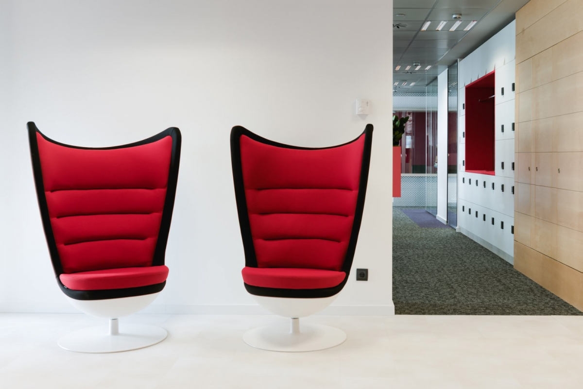 Badminton Lounge Office Swivel Soft Chair