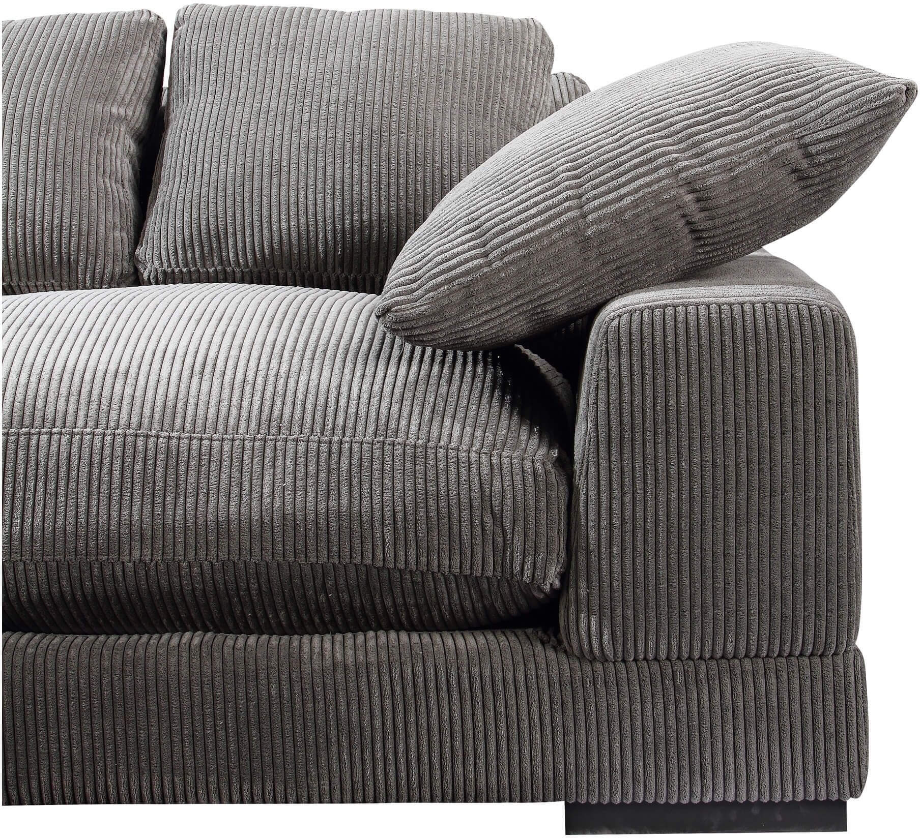 Plunge Sectional