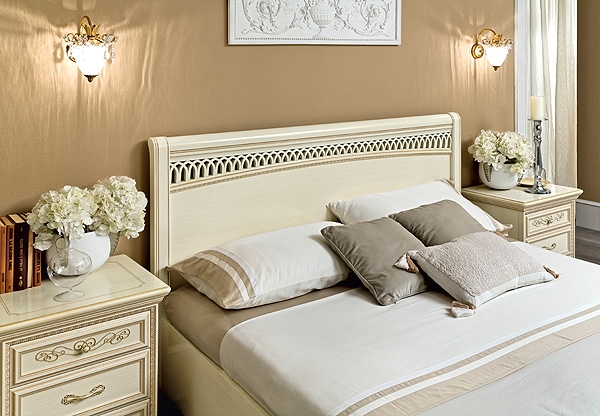 Torriani Tiziano Wood Bed, Queen Size