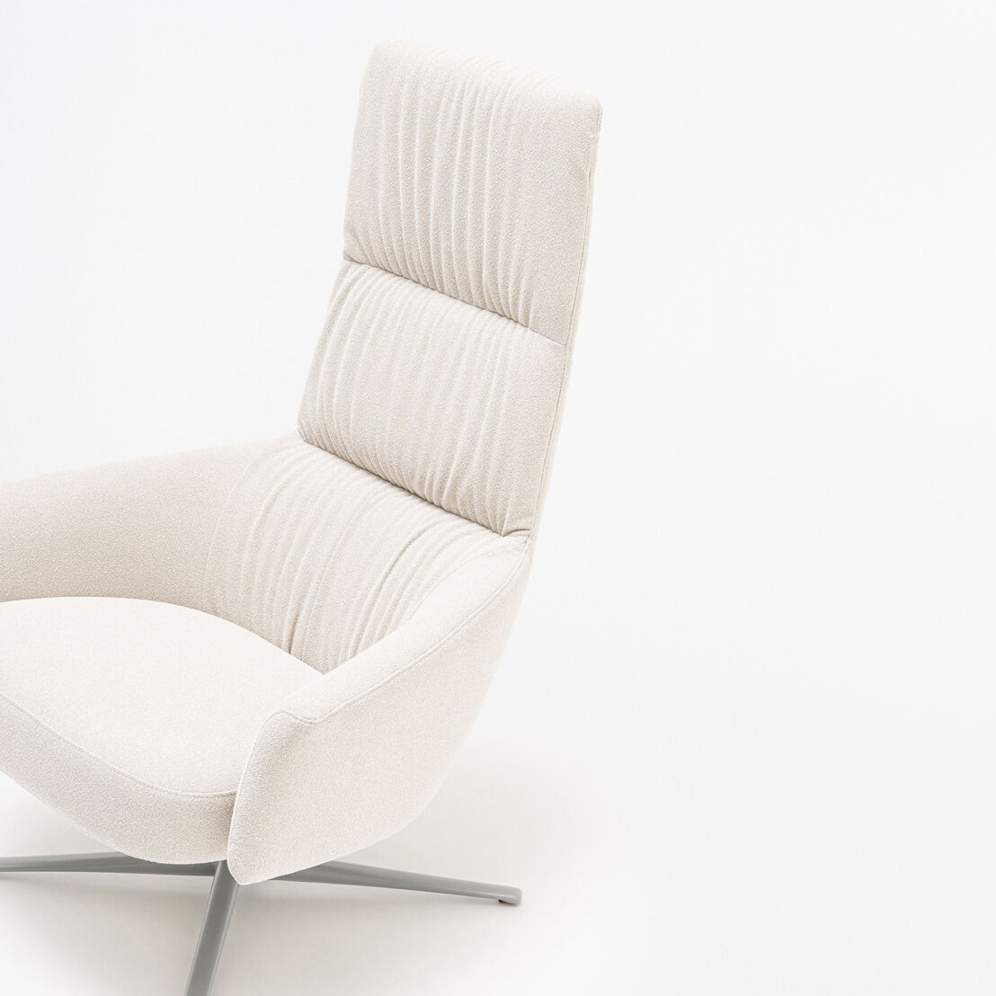 Toro Armchair w/Headrest