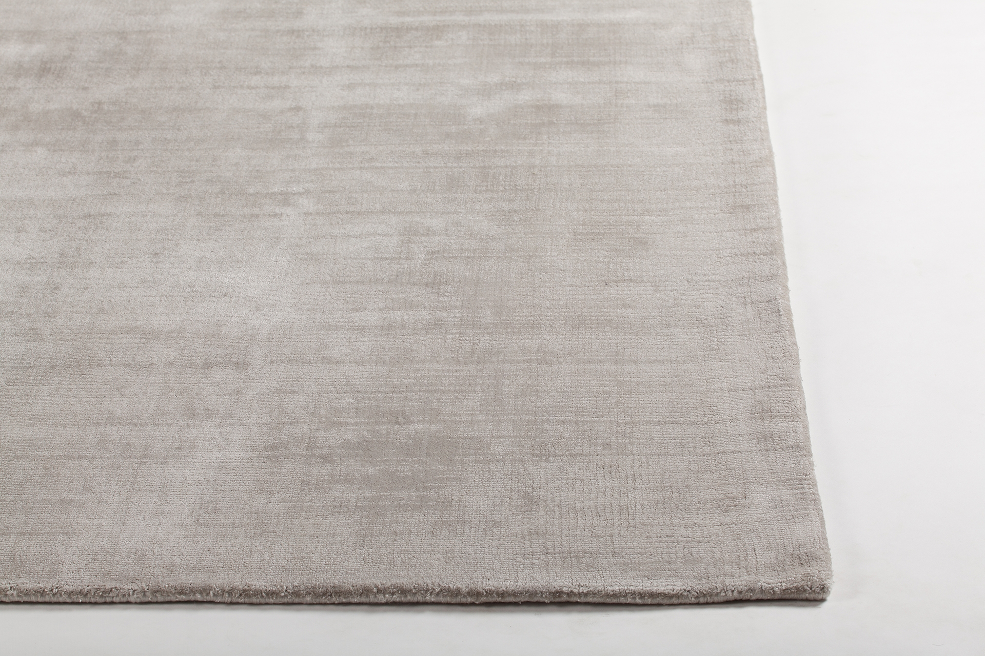 Tricia Viscose Rectangular Handmade Rug, 5' x 7'6"