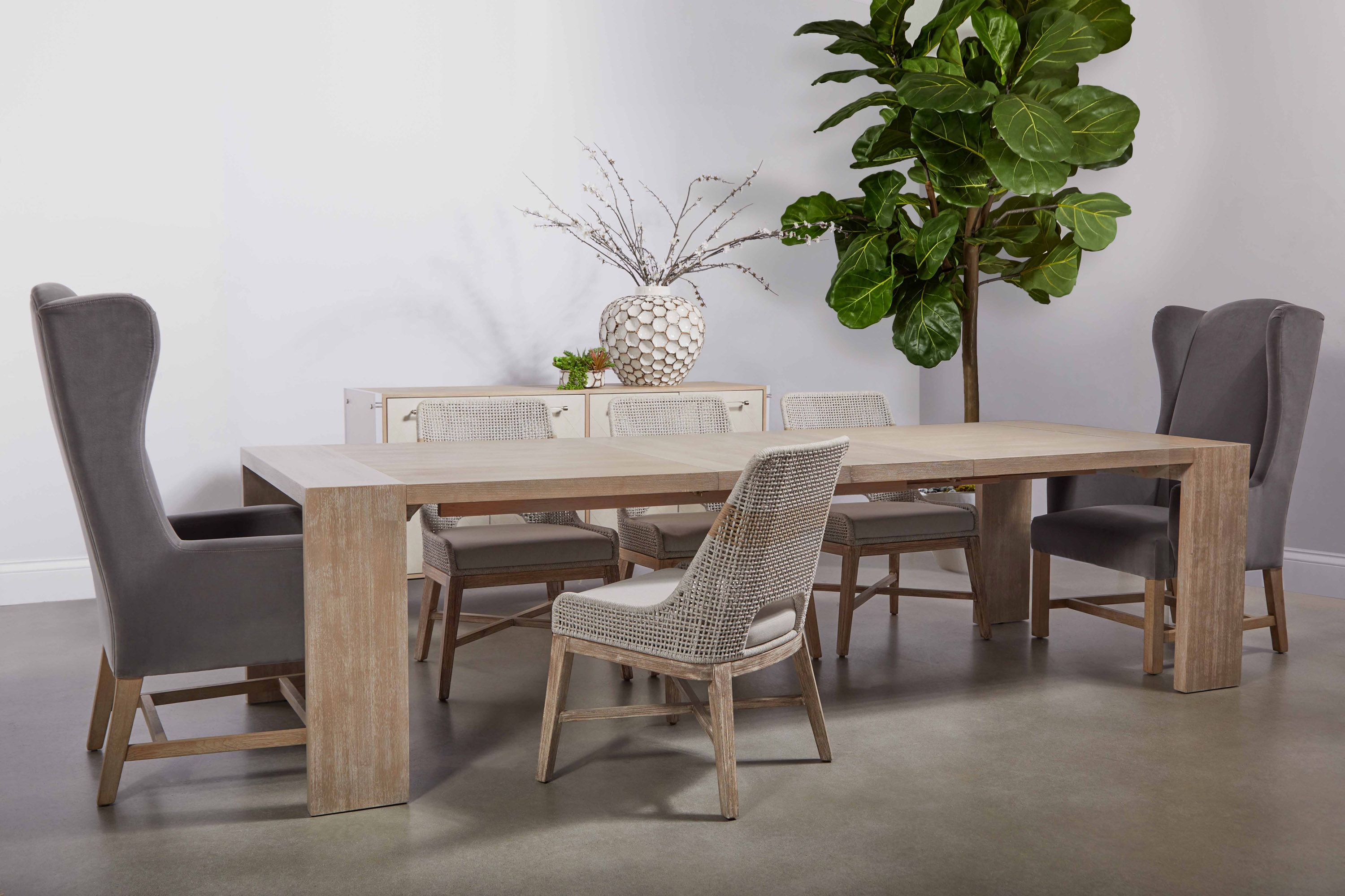 Tropea Wood Extendable Dining Table