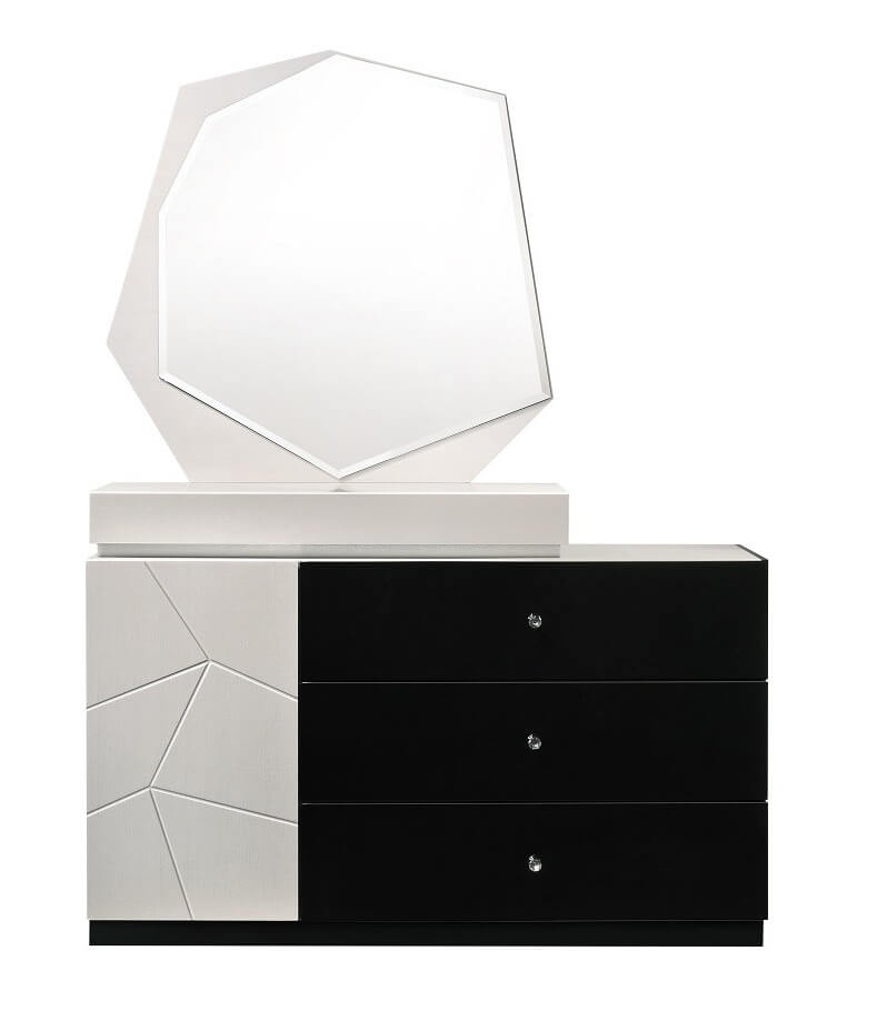 Turin Modern Lacquer Dresser with Mirror