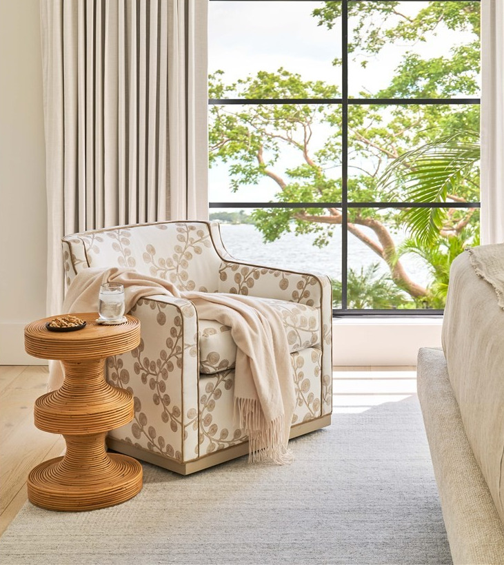 Sainte-Ann Fabric Platform Bedroom Set
